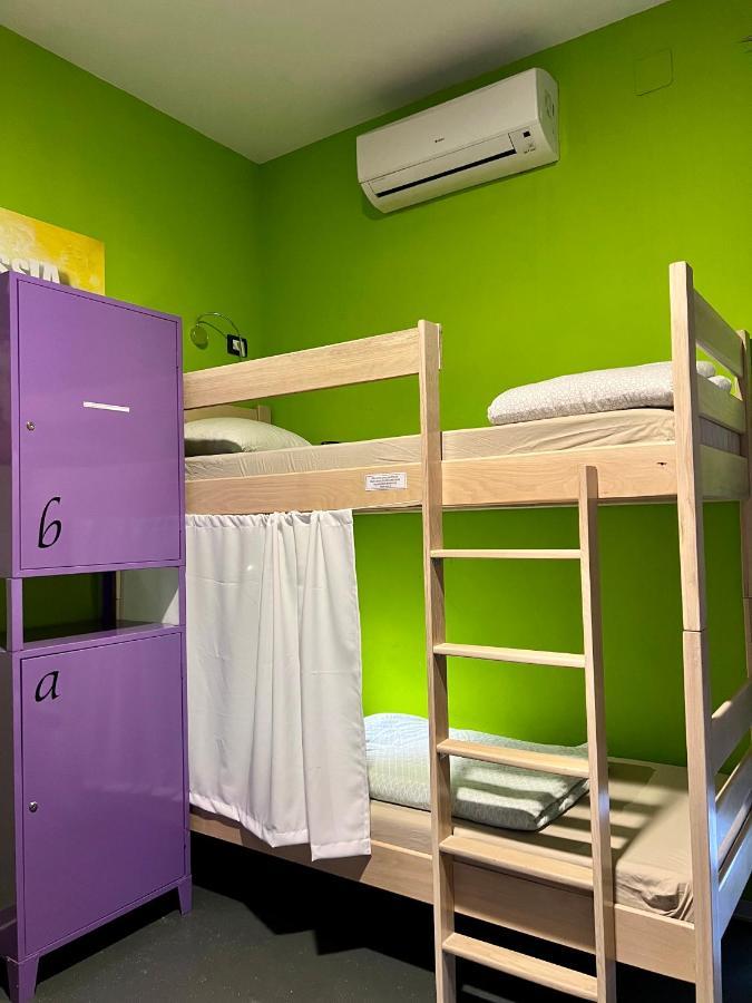 Himalayan Hostel Zagreb Bagian luar foto
