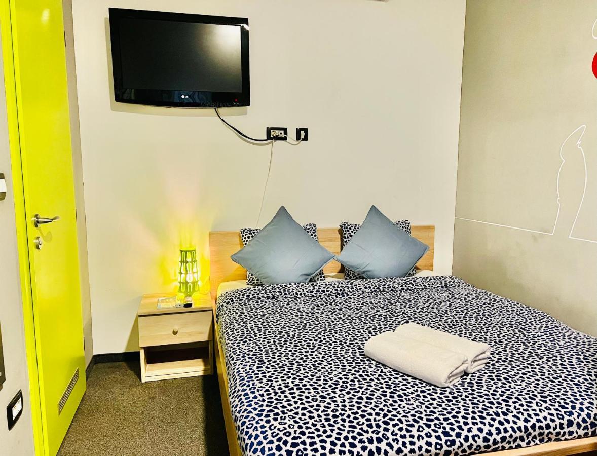 Himalayan Hostel Zagreb Bagian luar foto