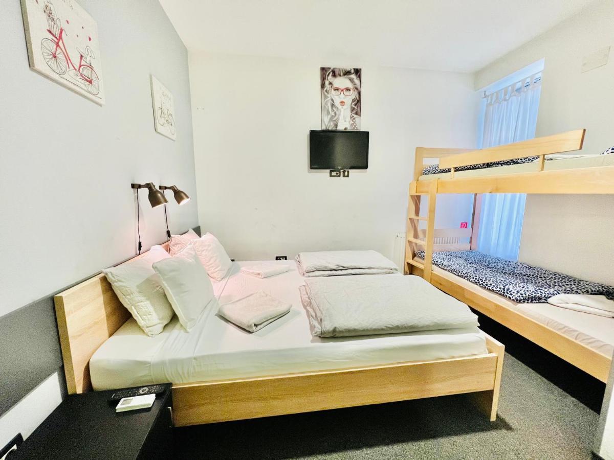 Himalayan Hostel Zagreb Bagian luar foto