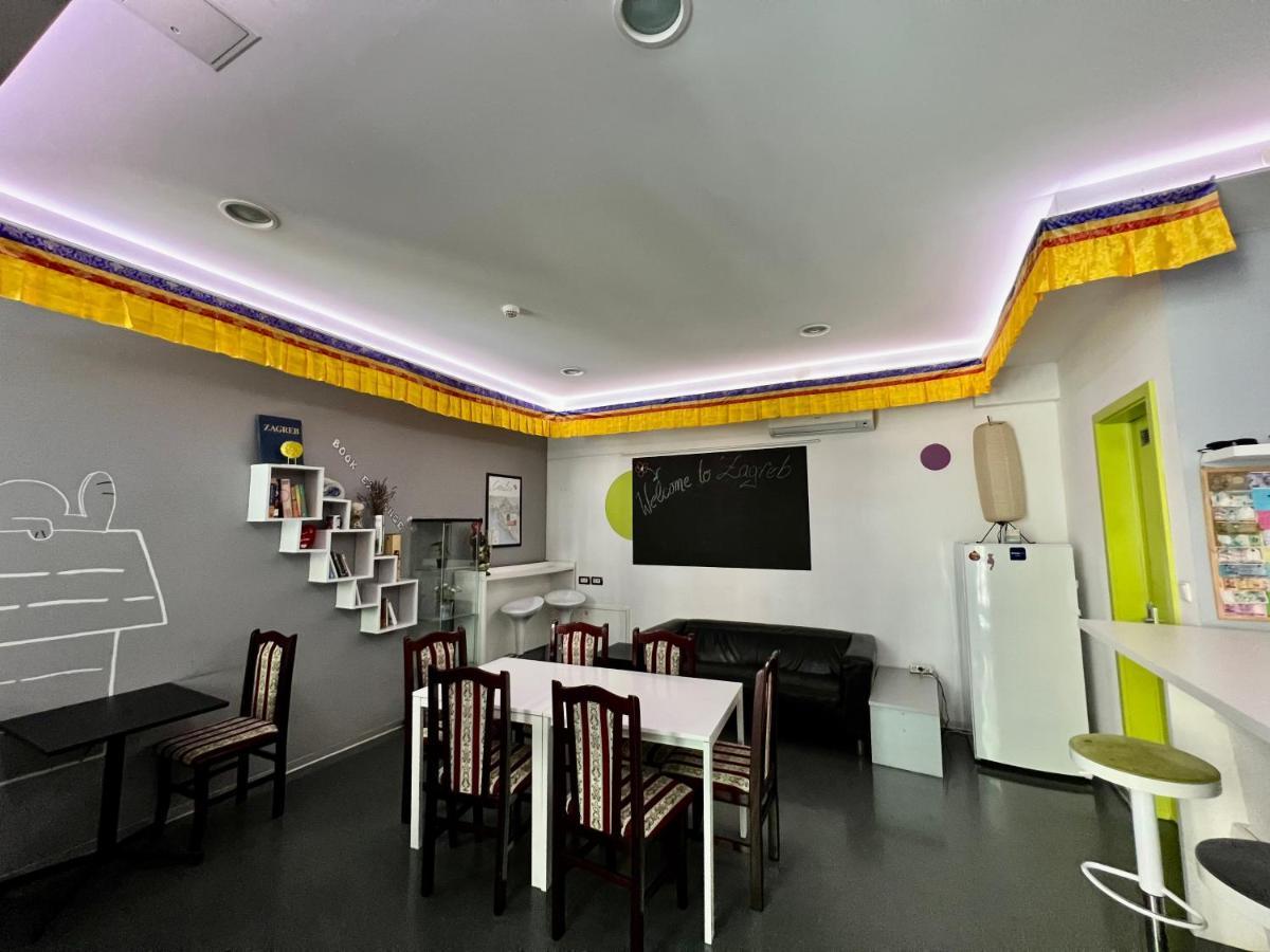 Himalayan Hostel Zagreb Bagian luar foto