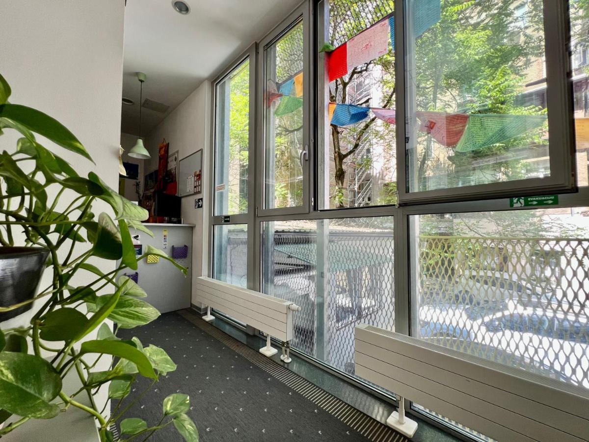 Himalayan Hostel Zagreb Bagian luar foto