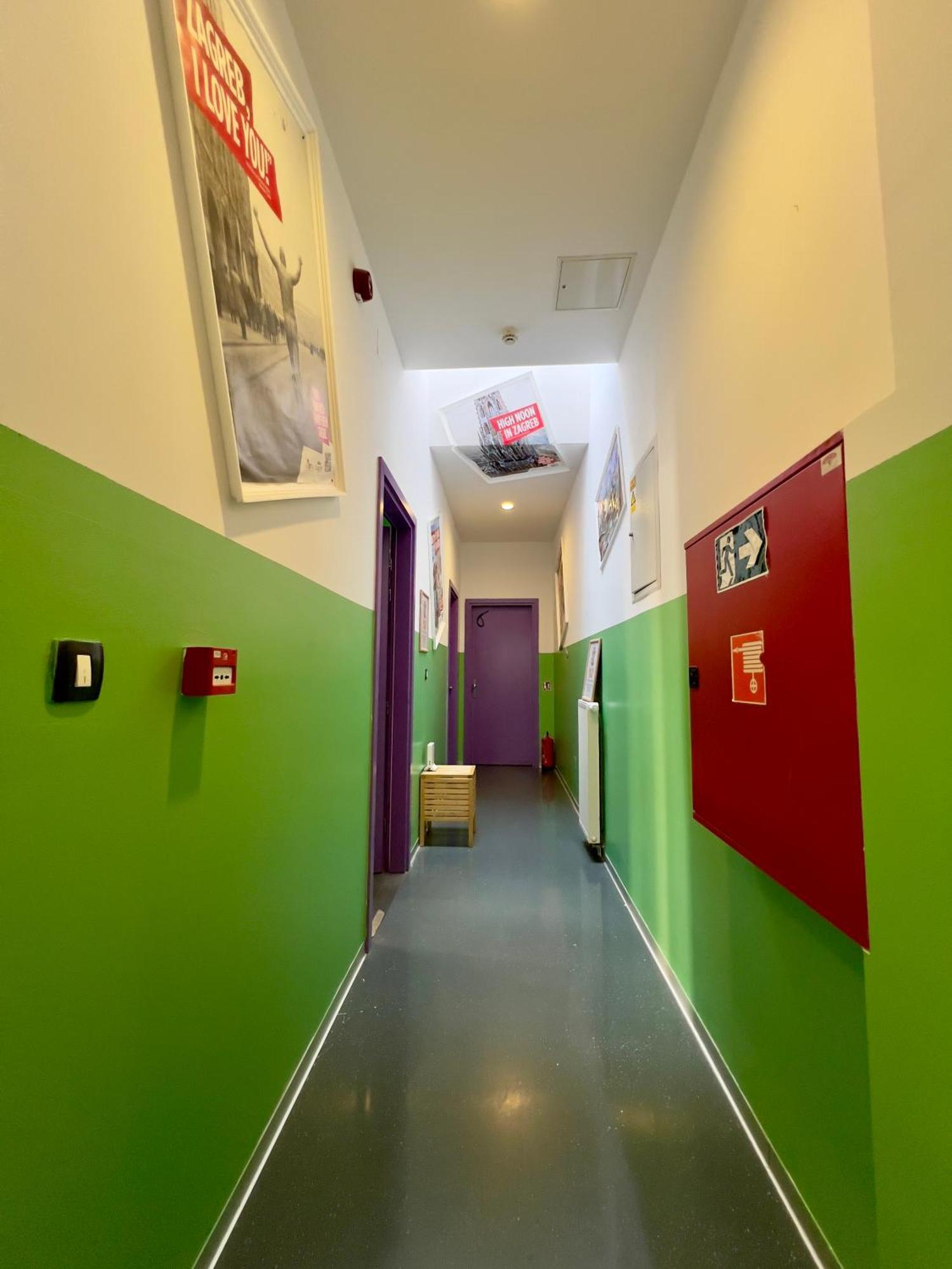 Himalayan Hostel Zagreb Bagian luar foto